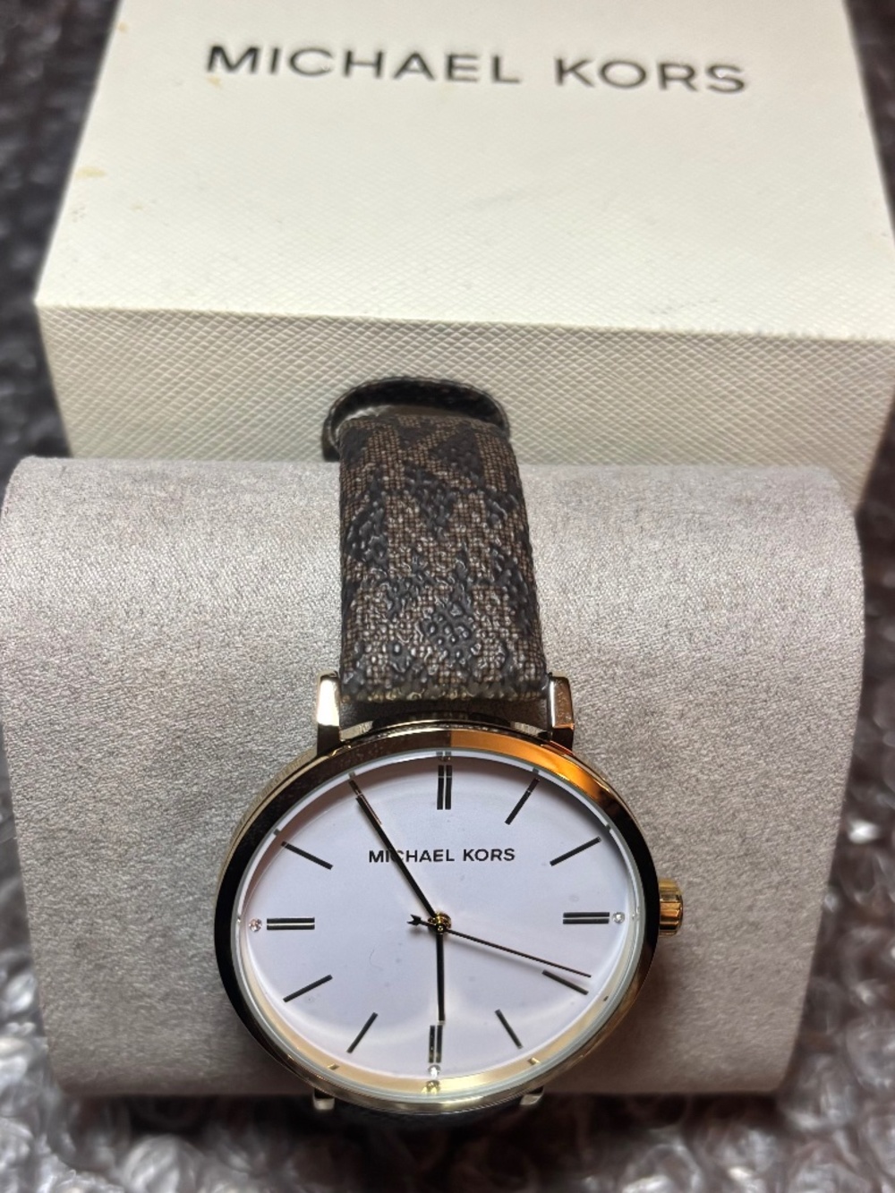 Brand new Michael kors watch